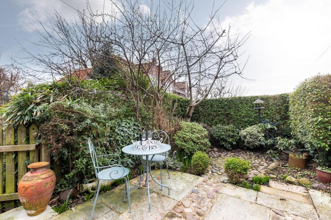 Quaint Cottage In The Heart Of North Yorkshire Village - Pet Friendly Free Стіллінгтон Екстер'єр фото
