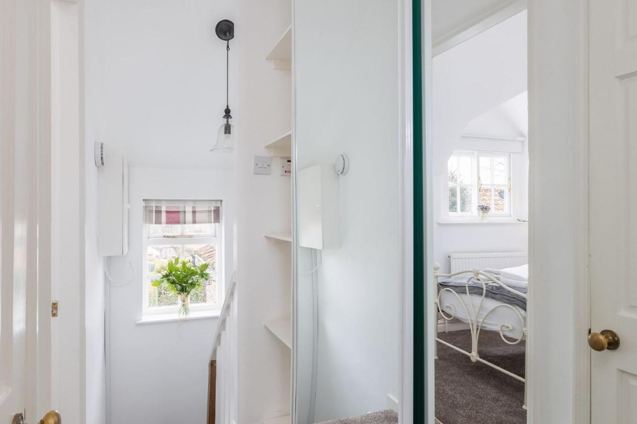 Quaint Cottage In The Heart Of North Yorkshire Village - Pet Friendly Free Стіллінгтон Екстер'єр фото